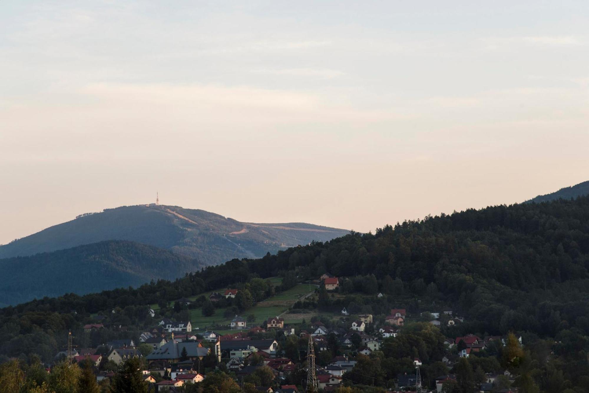Gorska Kraina Apartment Bielsko-Biala Bagian luar foto