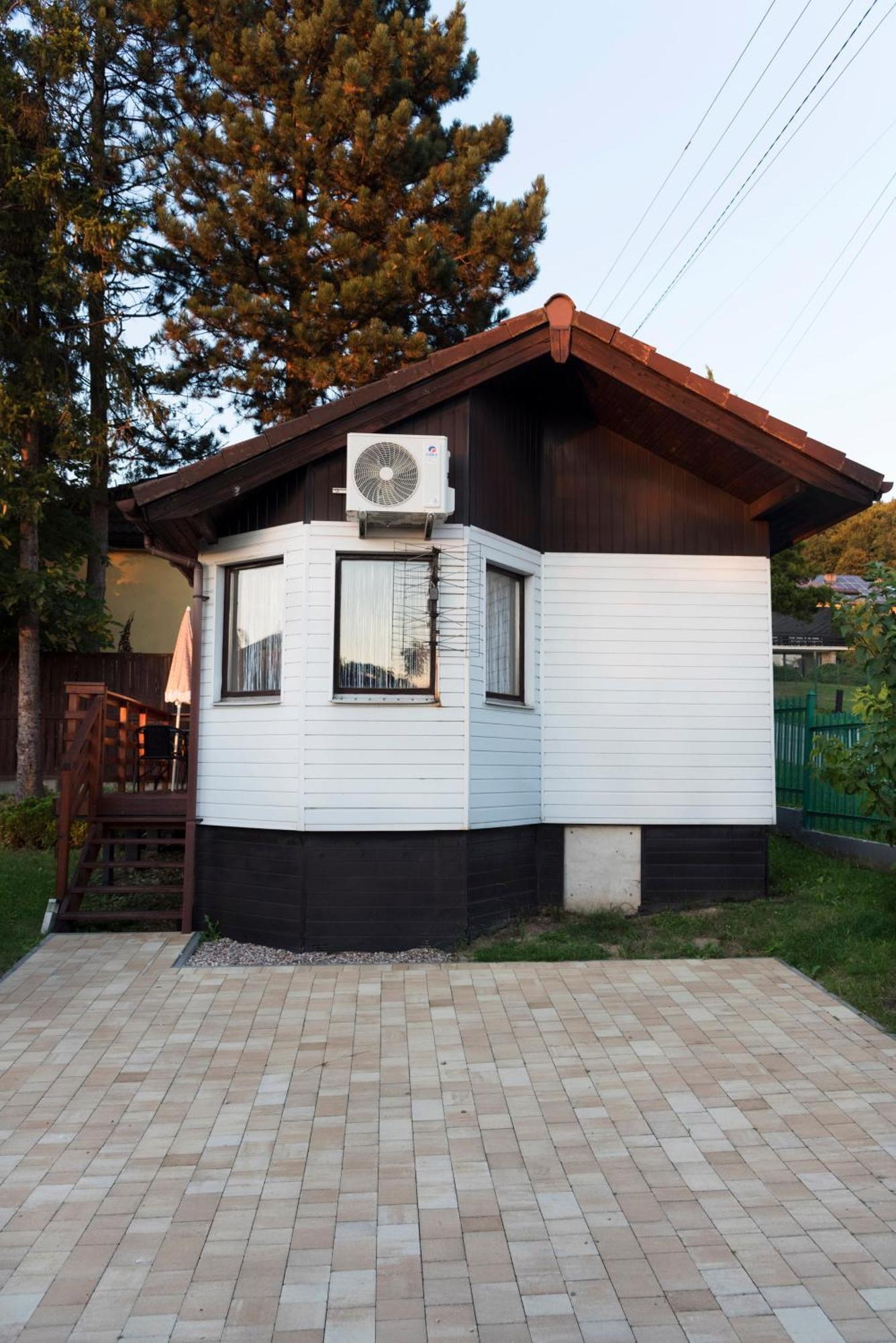 Gorska Kraina Apartment Bielsko-Biala Bagian luar foto